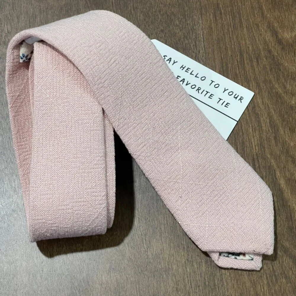 Dazi Pale Pink Skinny Tie 50% Linen, 50% Cotton NEW Approx. 2.5